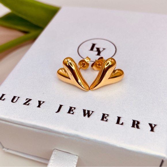 14K Gold Titanium Steel Puff Heart Shaped Stud Earrings in Gold - Picture 2 of 6